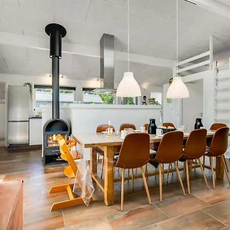 Anemette - 900m From The Sea By Interhome *