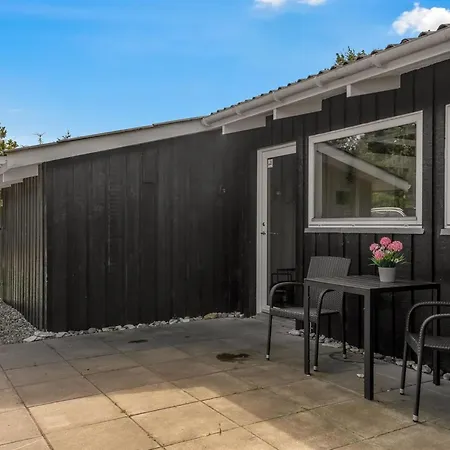 Anemette - 900m From The Sea By Interhome *